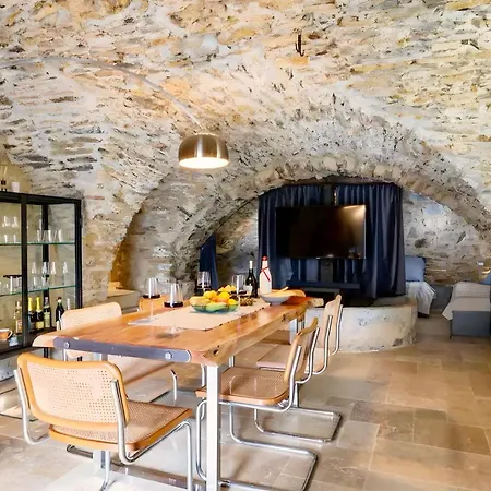 Modern Heritage House Imperia