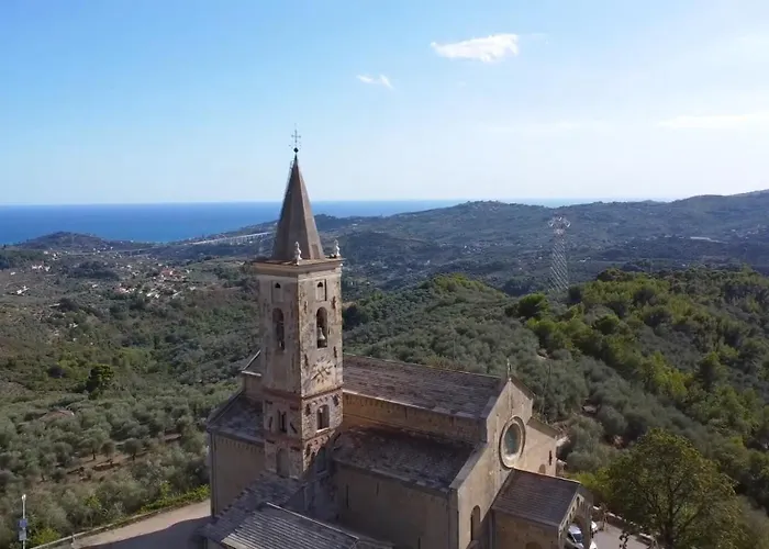 Modern Heritage House Imperia