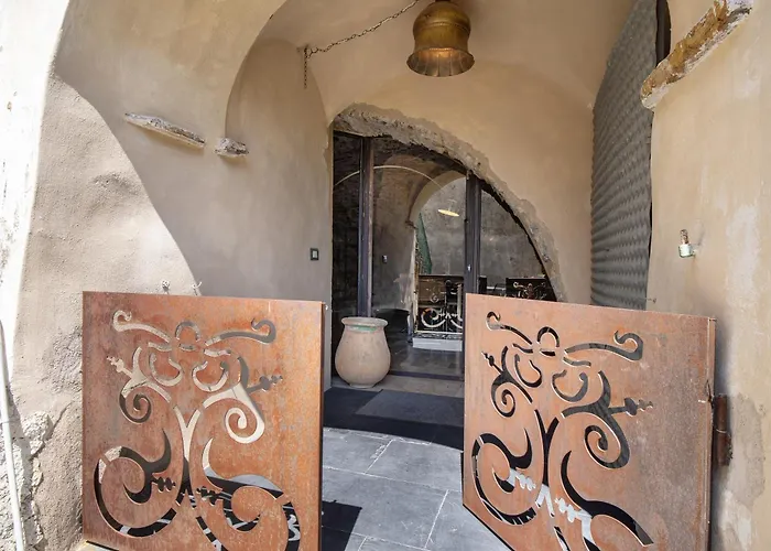 Nyaraló Modern Heritage House Imperia