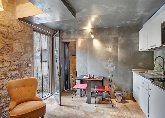 Modern Heritage House *